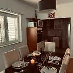 Gule Apartment *