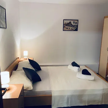 Gule Apartmán *