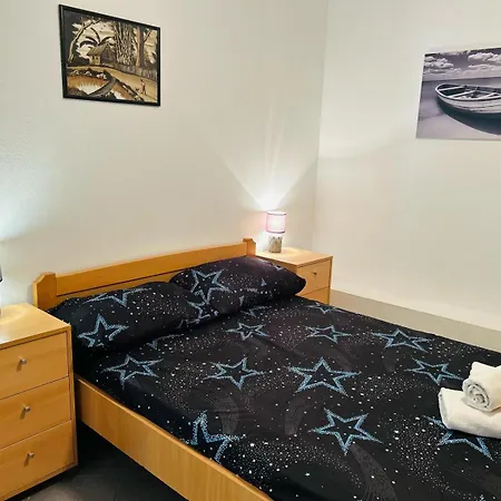 Gule Apartment