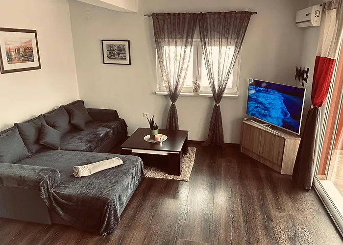Gule Apartment Slatine