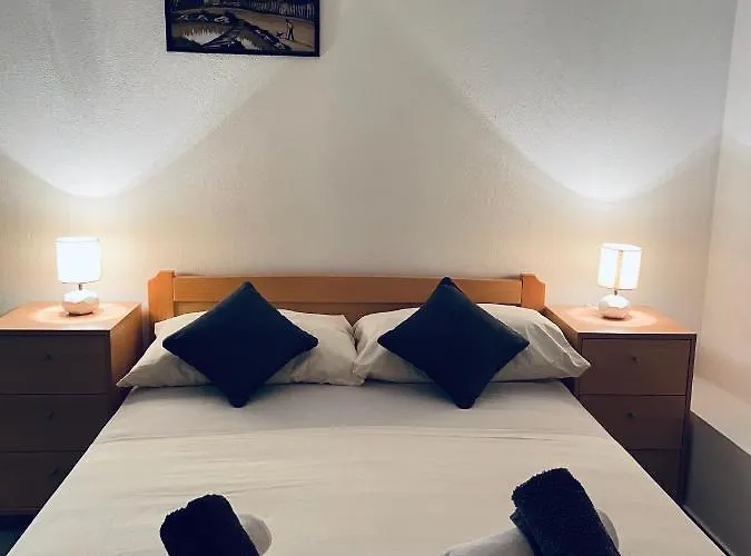 Gule Apartment Slatine