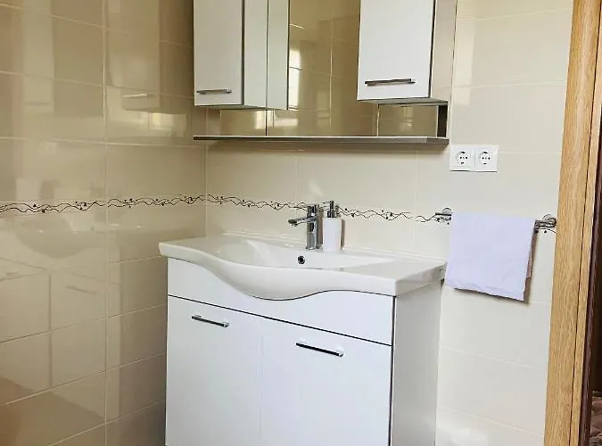 Apartment Gule *