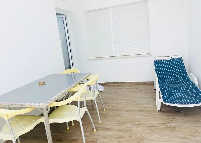 Apartment Gule *